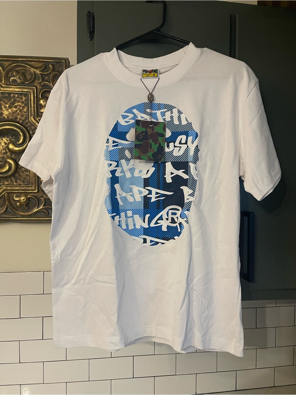 Men’s Graphic Design Tee Size M.